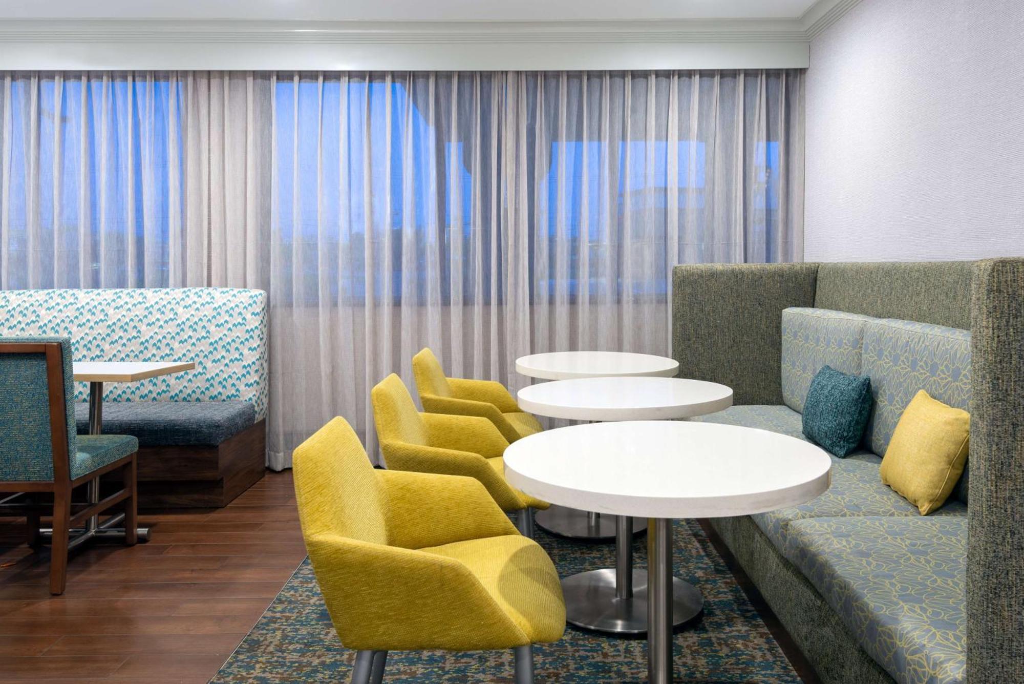 Hampton Inn Buffalo-Airport Galleria Mall Cheektowaga Dış mekan fotoğraf