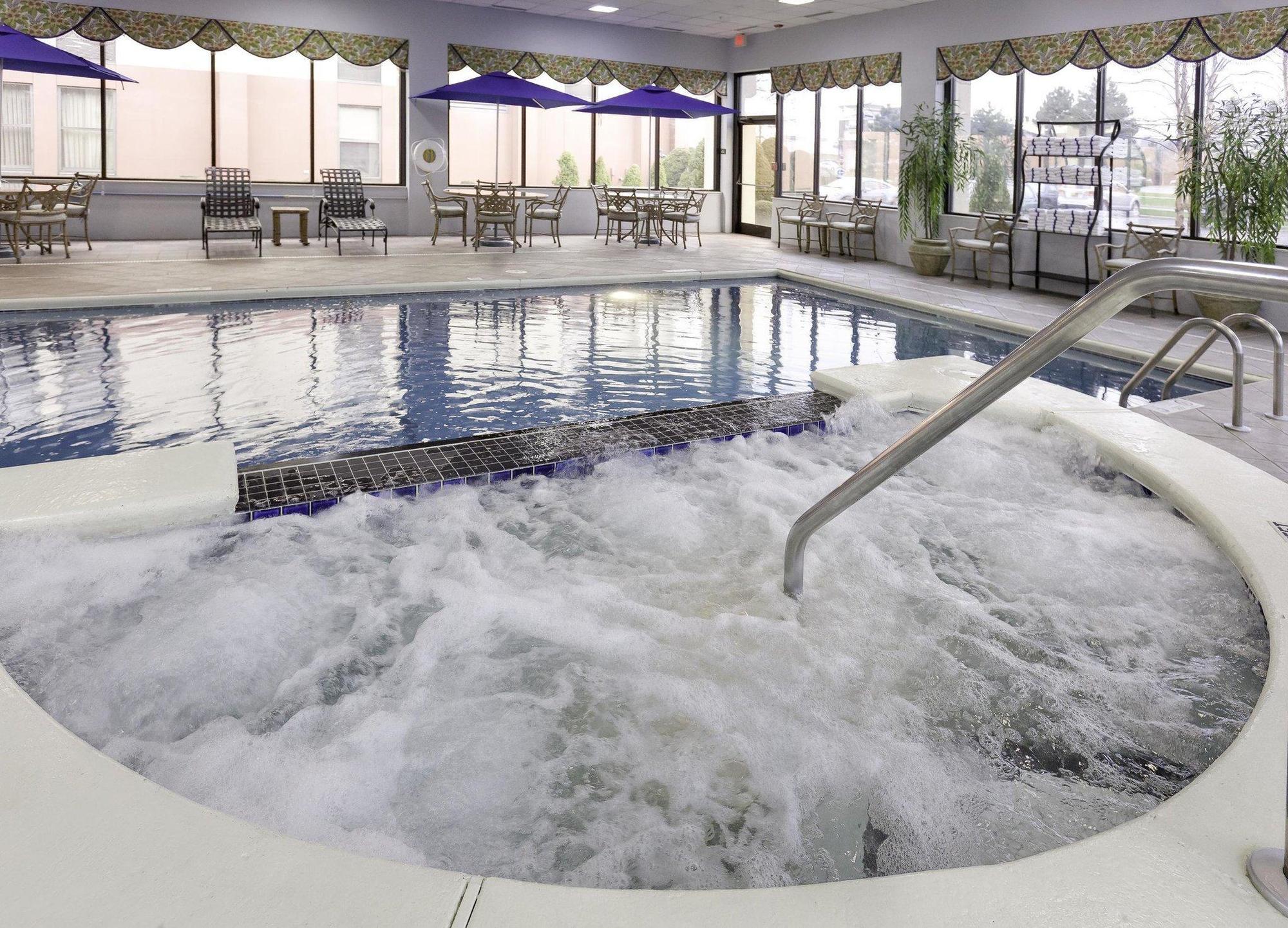 Hampton Inn Buffalo-Airport Galleria Mall Cheektowaga Dış mekan fotoğraf